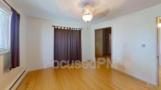 Building Photo - 4030 S Fox St