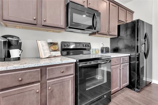 Building Photo - 208 Turner Ln