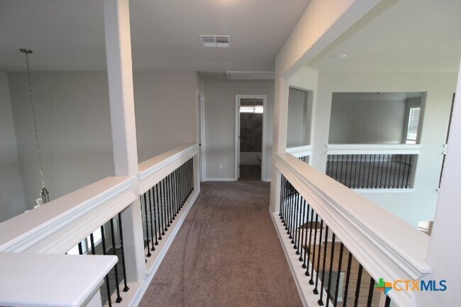 Building Photo - 6307 Verde Dr