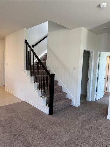 Building Photo - 764 Windsor Dr