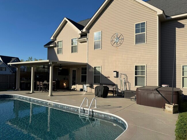 Building Photo - 205 Holmes Point Ct