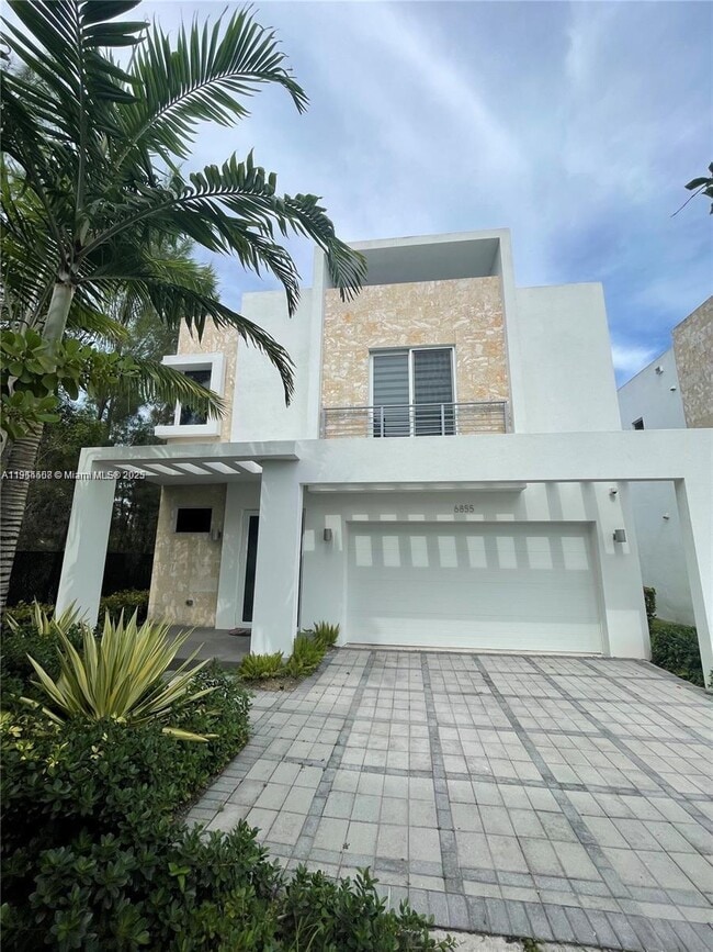 Building Photo - 6855 NW 103rd Ave