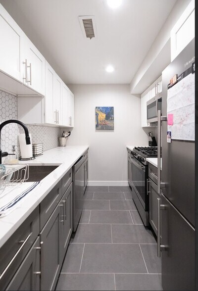 Building Photo - 1661-1663 Washington St. Unit 102