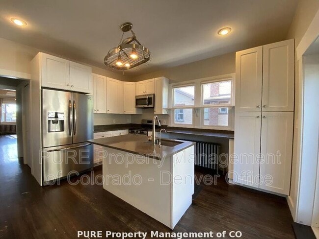 Building Photo - 1461 N Raleigh St