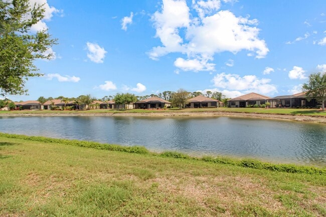 Building Photo - Gran Paradiso Annual Villa for Rent