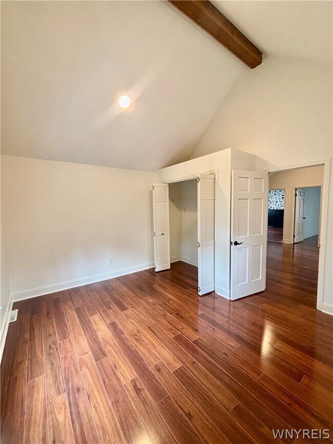 Building Photo - 6035 Whitegate Crossing