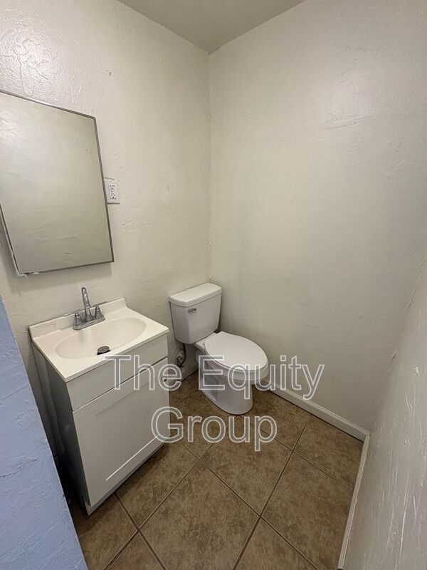 Building Photo - 38745 1/2 Campbell Dr
