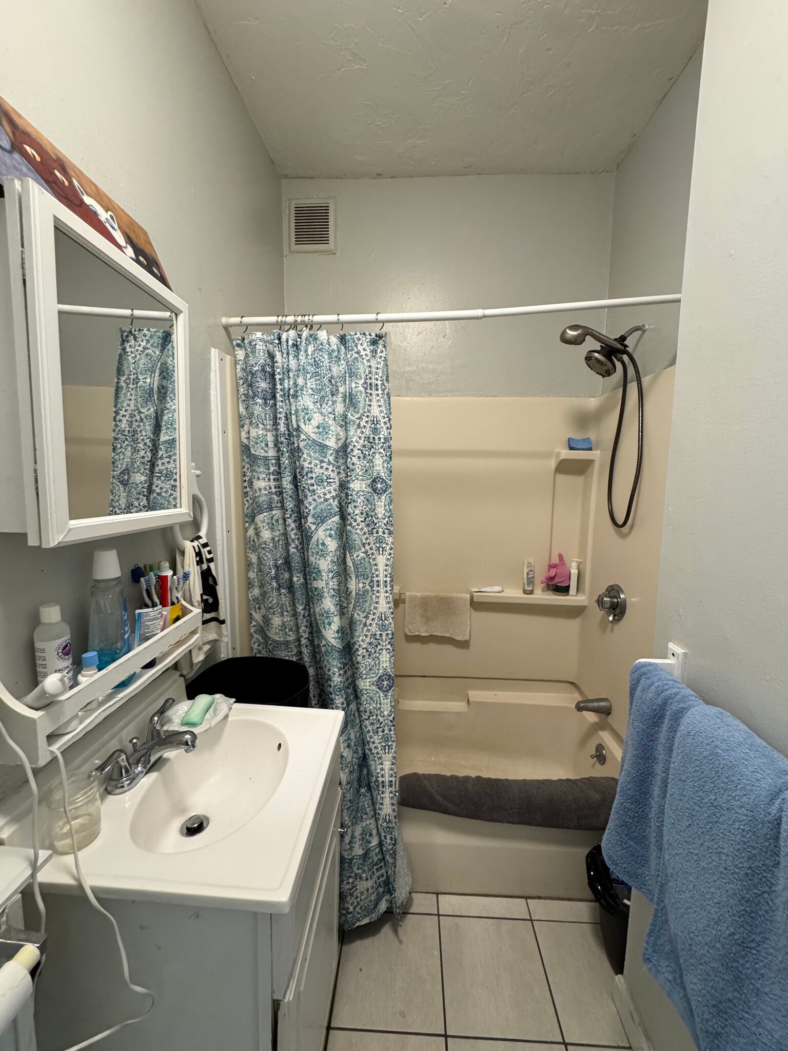 Building Photo - 108 Hyde Park Ave