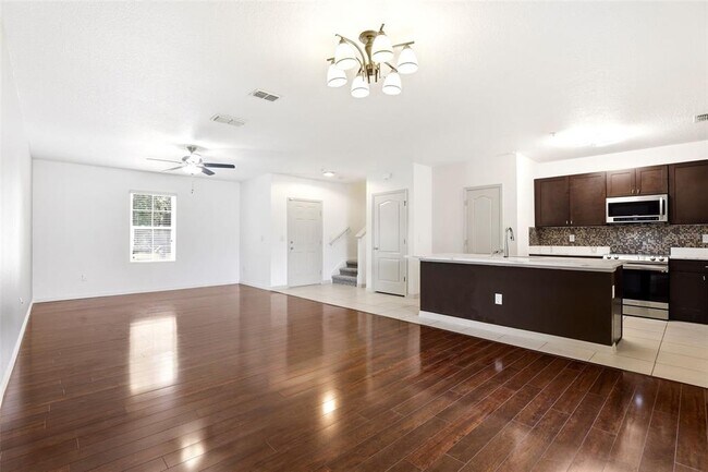 Building Photo - 4813 Apple Blossom Ln
