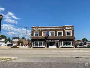 Building Photo - 610 N Main St