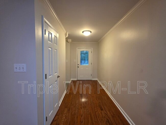 Building Photo - 12512 Woodbury Dr