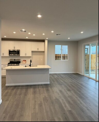 Building Photo - 2088 Anders Ave