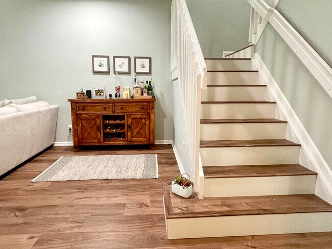 Building Photo - 4370 Legacy Ct