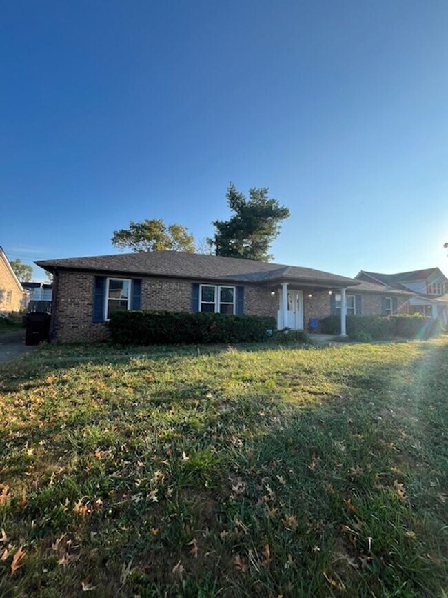 Building Photo - 2-bedroom, 1-bath in Nicholasville, KY