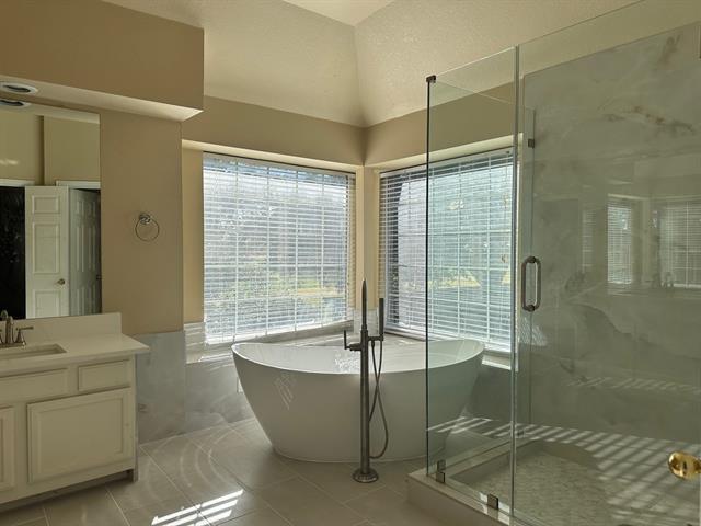 Building Photo - 5520 S Briar Ridge Cir