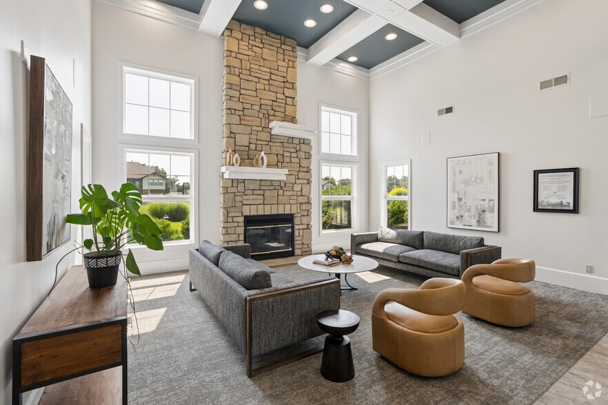Lobby Photo - Elevate on Main