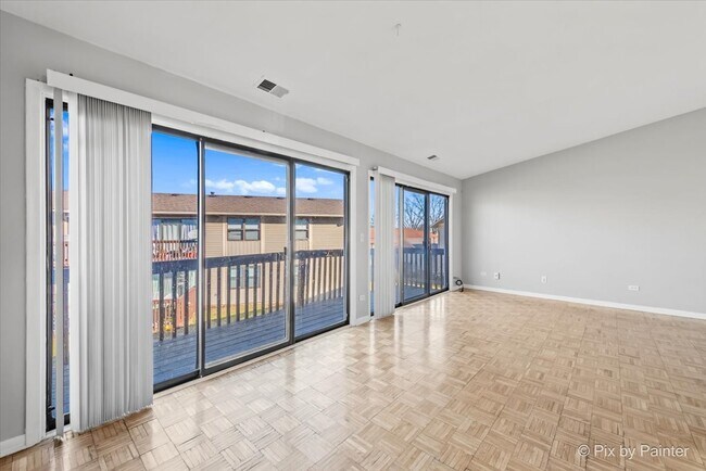 Building Photo - 5815 Wilshire Ct