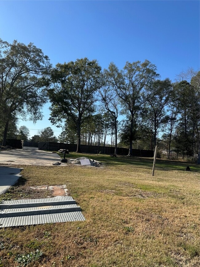 Building Photo - 18445 Emerald Forest Dr