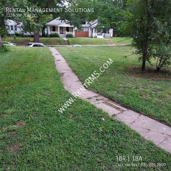 Building Photo - 1235 SW Jewell-