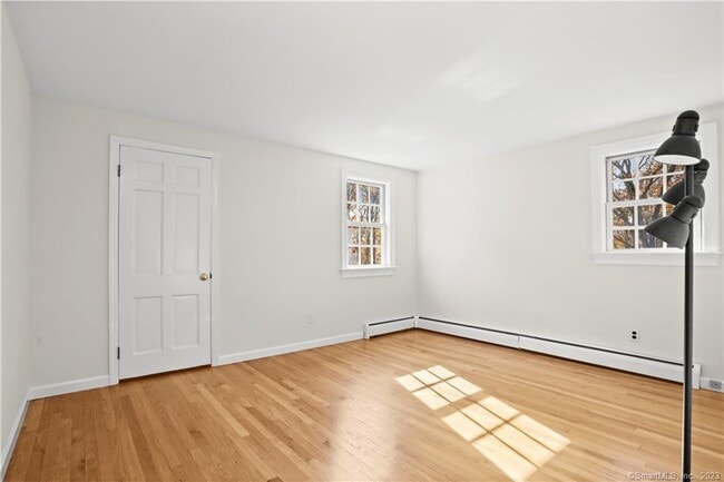 Building Photo - 202 S Bald Hill Rd