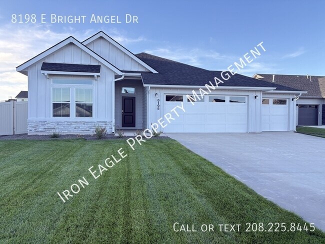 Primary Photo - 8198 E Bright Angel Dr