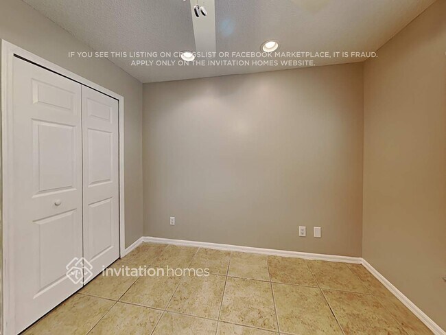 Building Photo - 5953 NW Brenda Cir