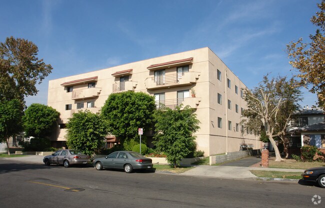 Primary Photo - Three Gardens Apartments