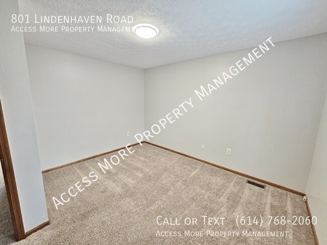 Building Photo - 801 Lindenhaven Rd