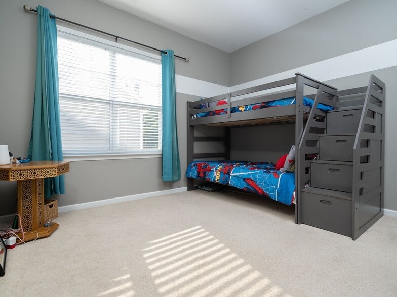 Building Photo - 1606 Morehead Hill Ct