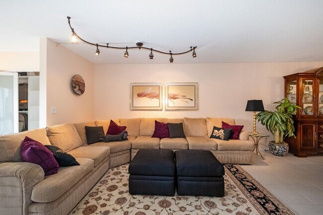 Building Photo - 5749 Gemstone Ct