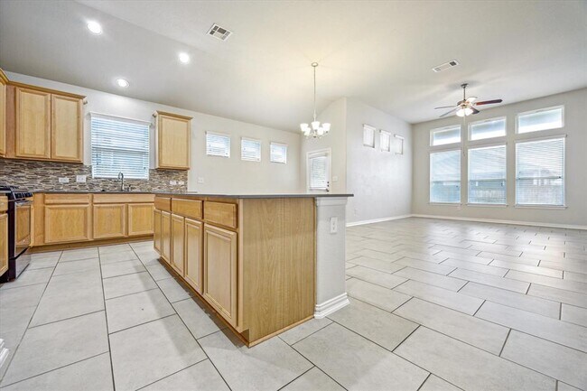 Building Photo - 716 Bonnet Blvd