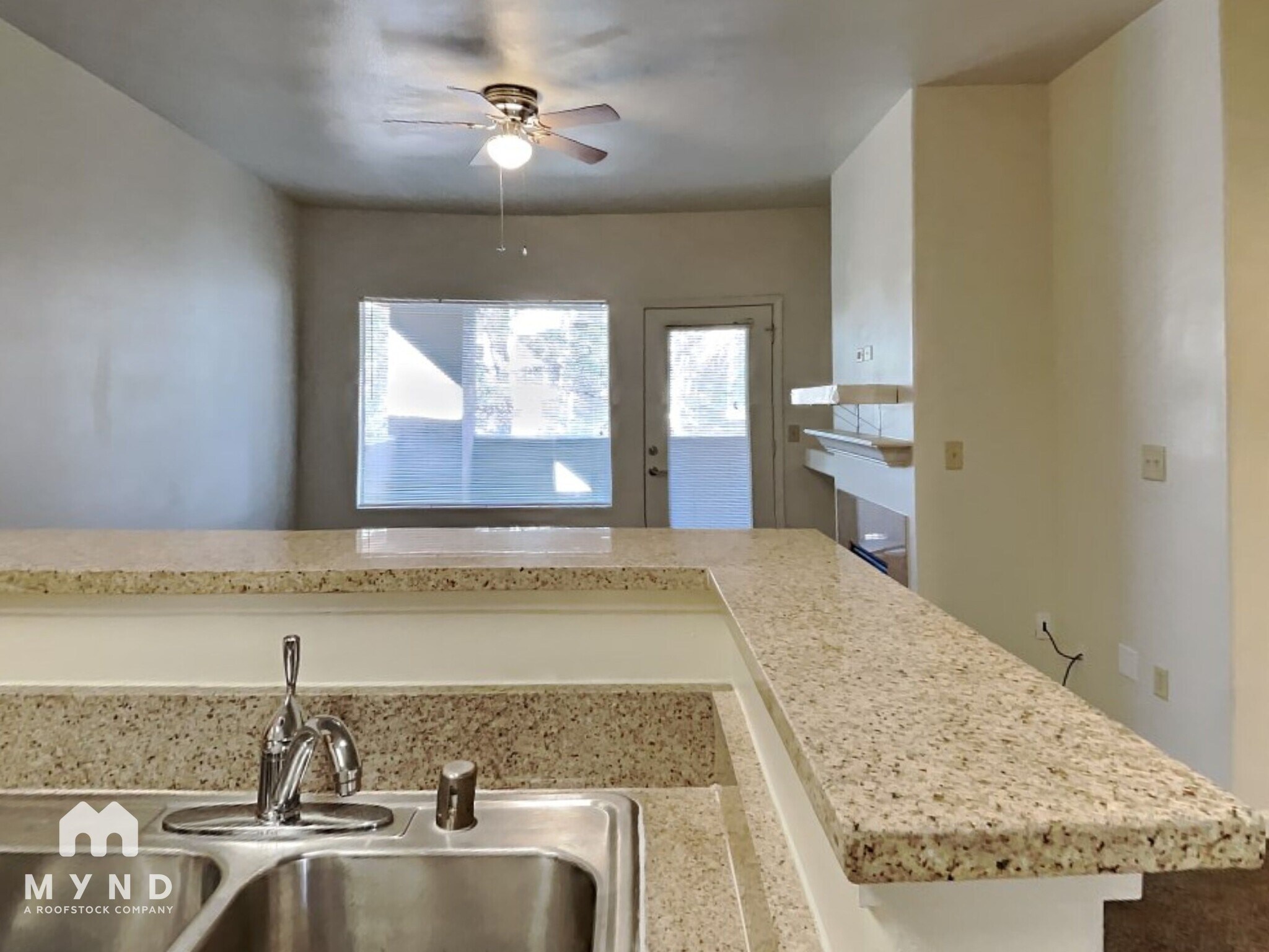 Building Photo - 900 S Meadows Pkwy