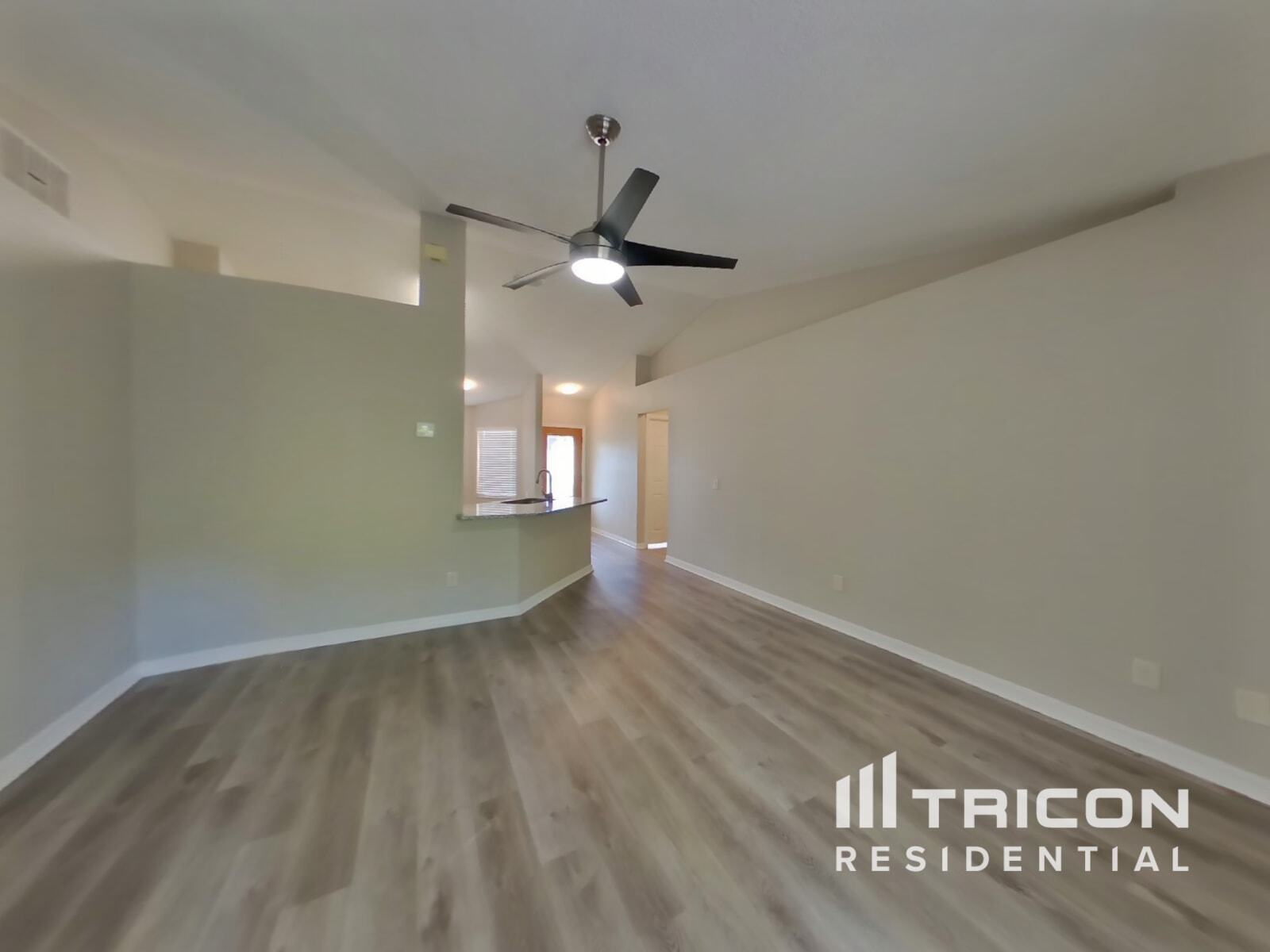 Building Photo - 16 Rymsen Ln