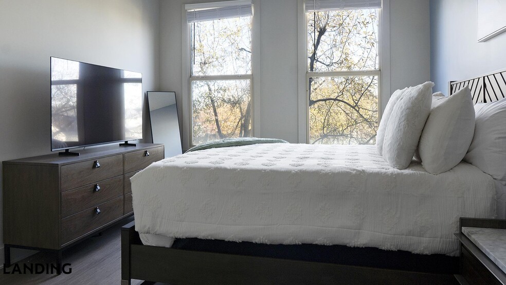 Building Photo - 49 Boulevard SE