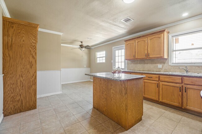 Building Photo - 3209 Chestershire Dr
