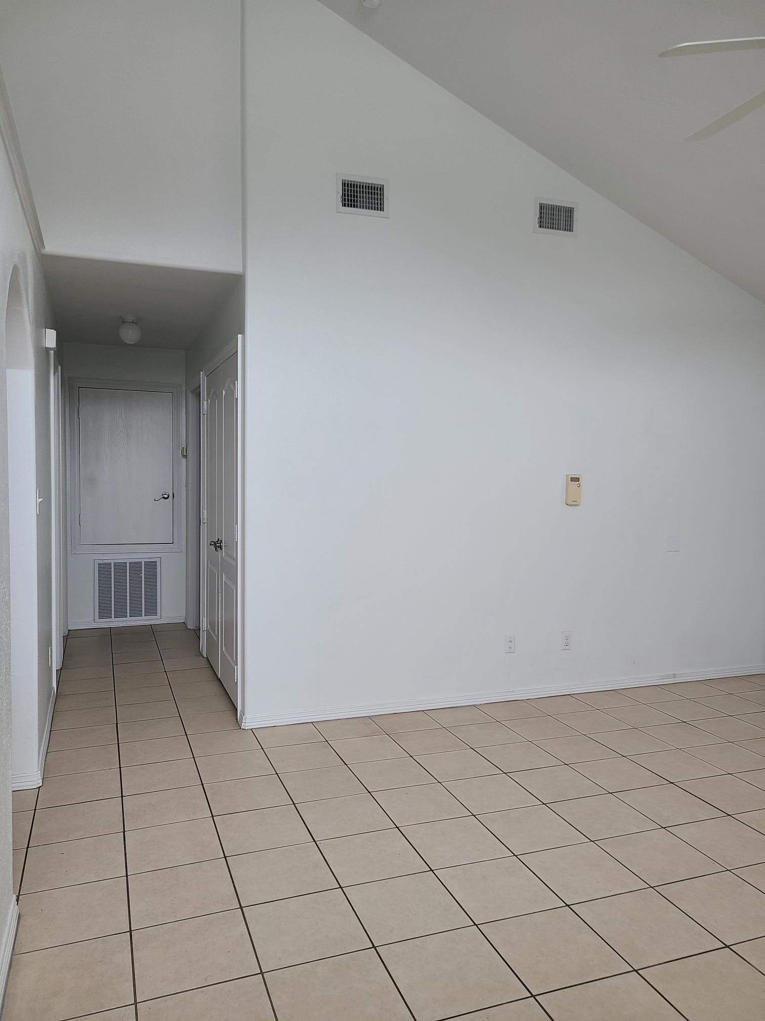 Building Photo - 1622 Orlando St