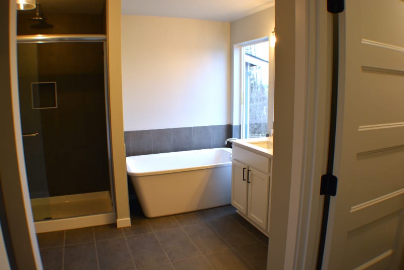 Building Photo - 8732 68th Pl NE