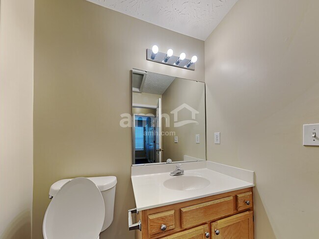 Building Photo - 2223 Fedders Ct