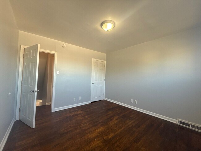 Building Photo - Beautiful Two-Bedroom House In Dundalk