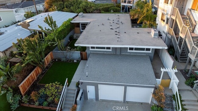 Building Photo - 256 Avenida Madrid