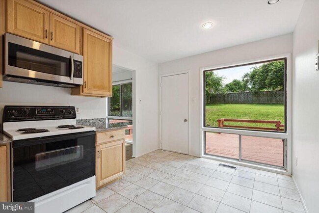 Building Photo - 11512 Alcinda Ln