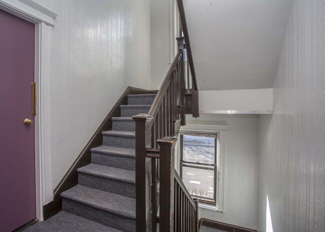 Building Photo - 12 Elko St