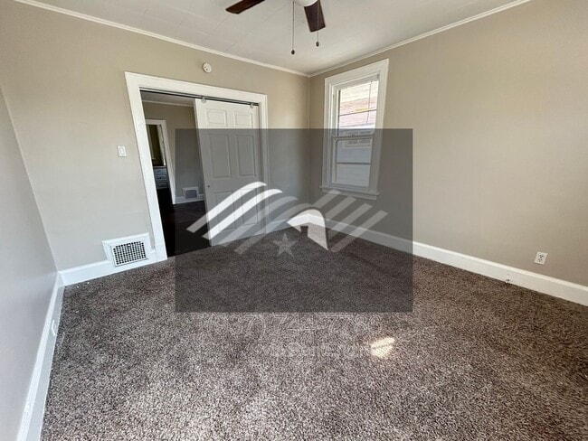 Building Photo - 5563 Bosworth Pl