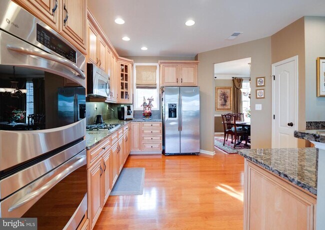 Building Photo - 23152 Evergreen Ridge Dr