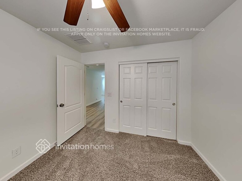 Building Photo - 4160 E Tulsa St