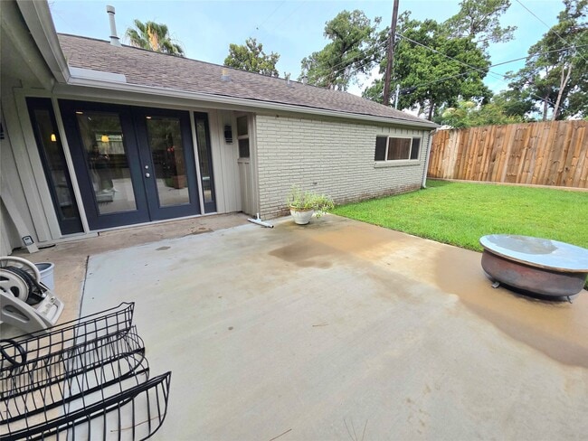Building Photo - 1763 Maux Dr