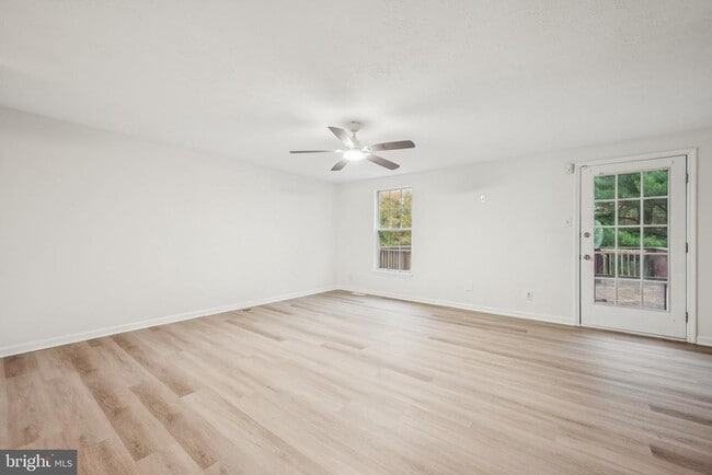 Building Photo - 29 Wagon Wheel Dr