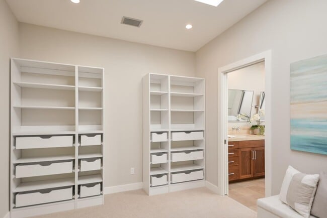Building Photo - 2088 Channing Ave