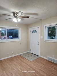 Building Photo - 3115 Henrietta St