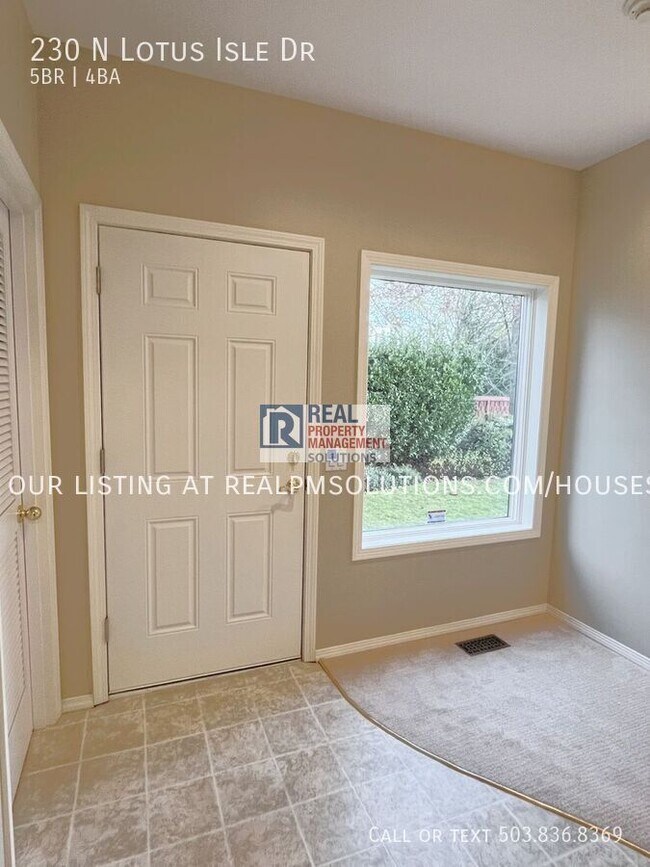 Building Photo - 230 N Lotus Isle Dr